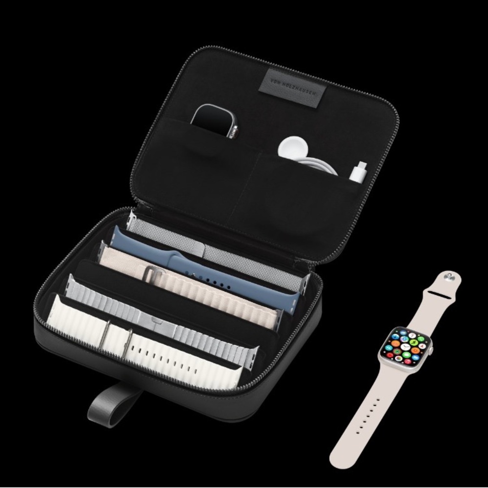 Von Holzhausen Watch Band Portfolio neatly organizes your Apple watch bands.